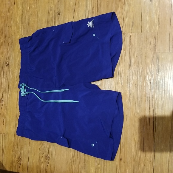 Like new Xersion swim trucks soft lined pockets/zipped pockets szXXL - Picture 1 of 6